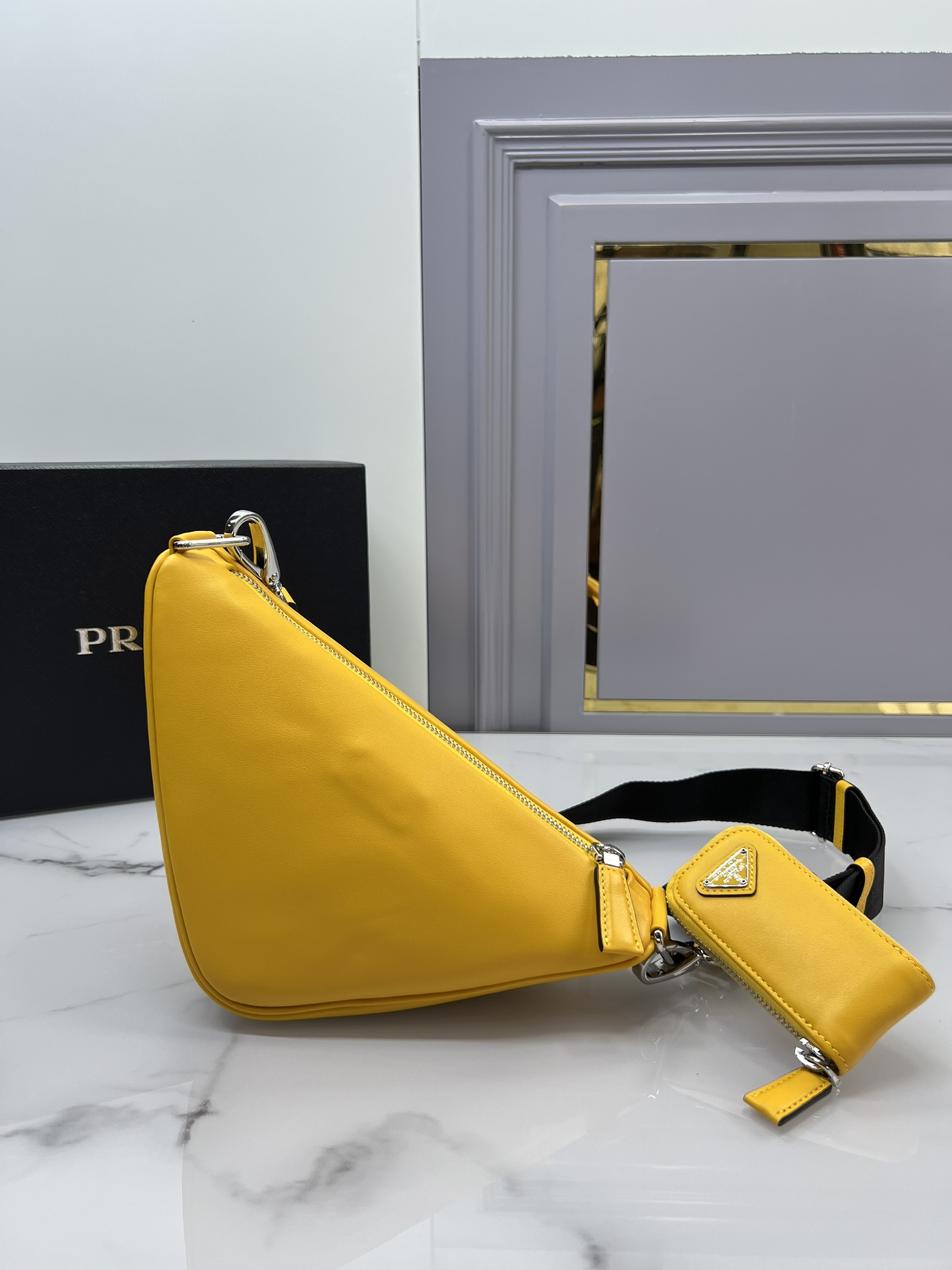 handbags prada 1BH190 26*14*12 - vstockx