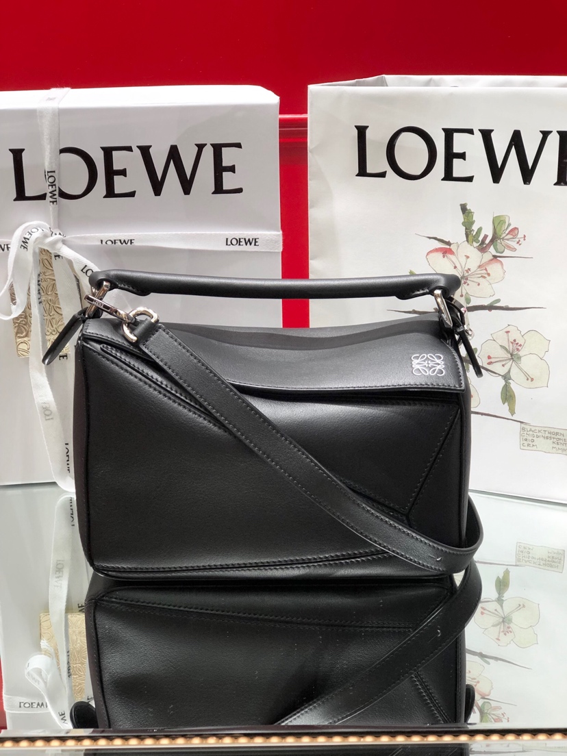 Handbags LOEWE zp size:24*14*11 cm - vstockx