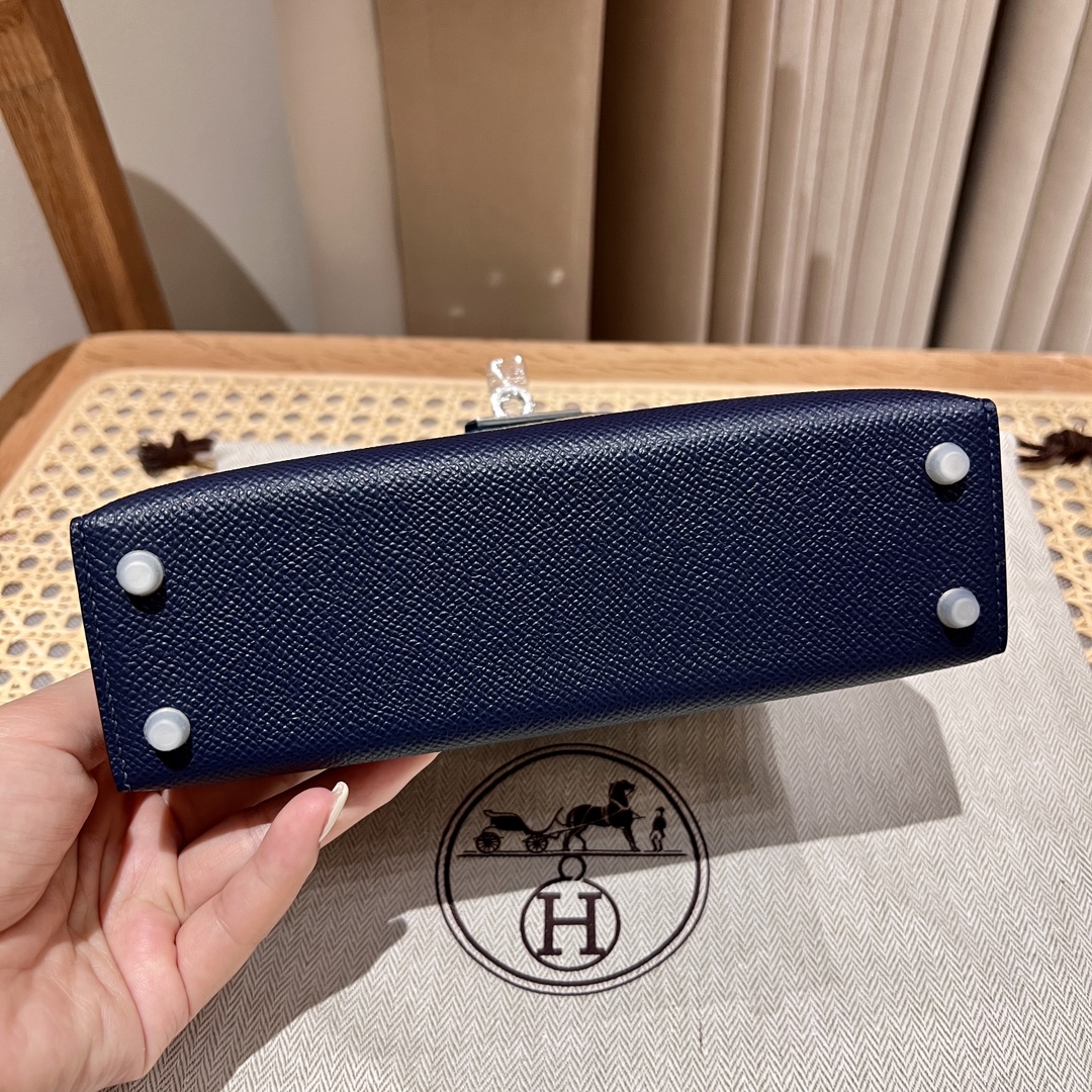 Handbags Hermes mini Kelly size:19cm - vstockx