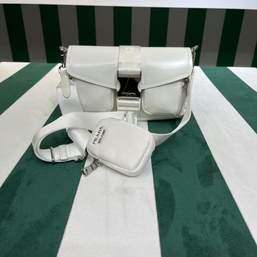 Handbags Prada 1BD295 size:22*7.5*14 cm - vstockx