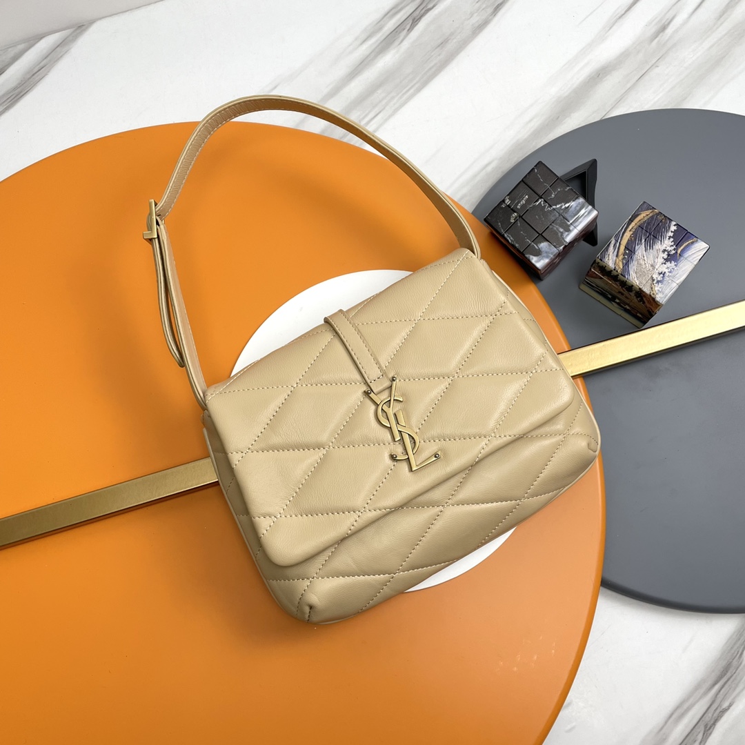 Handbags SAINT LAURENT 698567 size 24  18  5.5 cm - vstockx