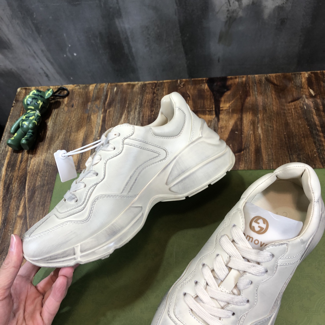 Gucci Rhyton sneaker 34 - vstockx