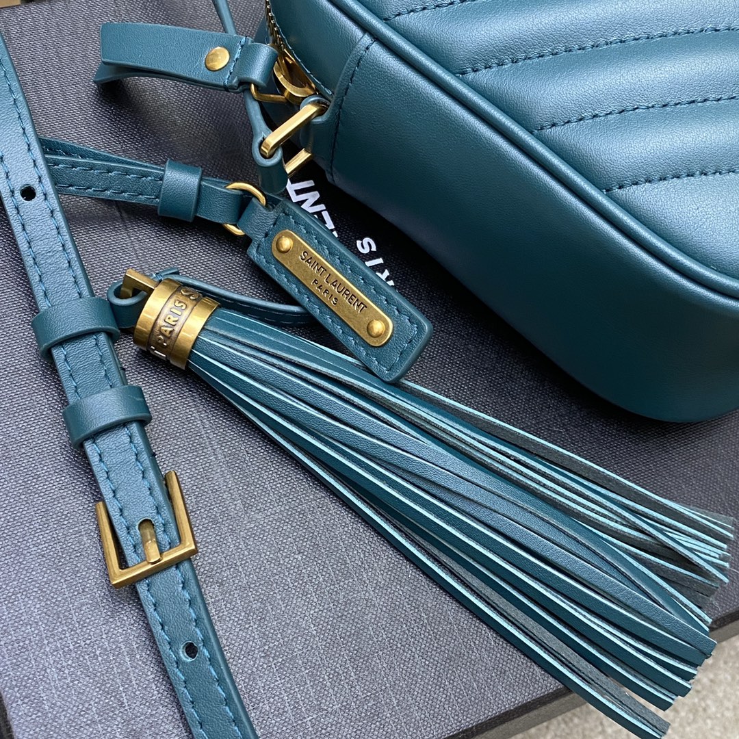 Handbags SAINT LAURENT 520534 size 23x16x6 cm - vstockx