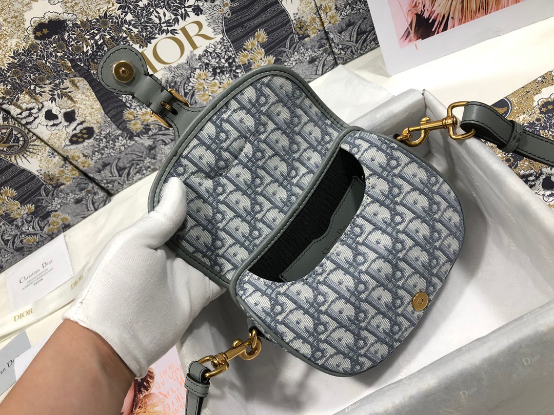Handbag Dior M9317 size 18*14*5 - vstockx