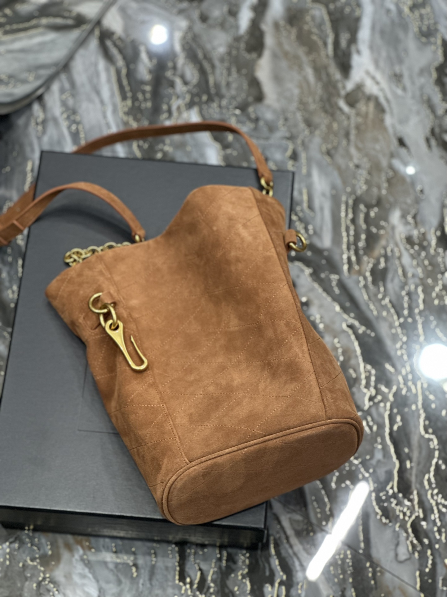 Handbags SAINT LAURENT 686310 size 19  27  12 cm - vstockx