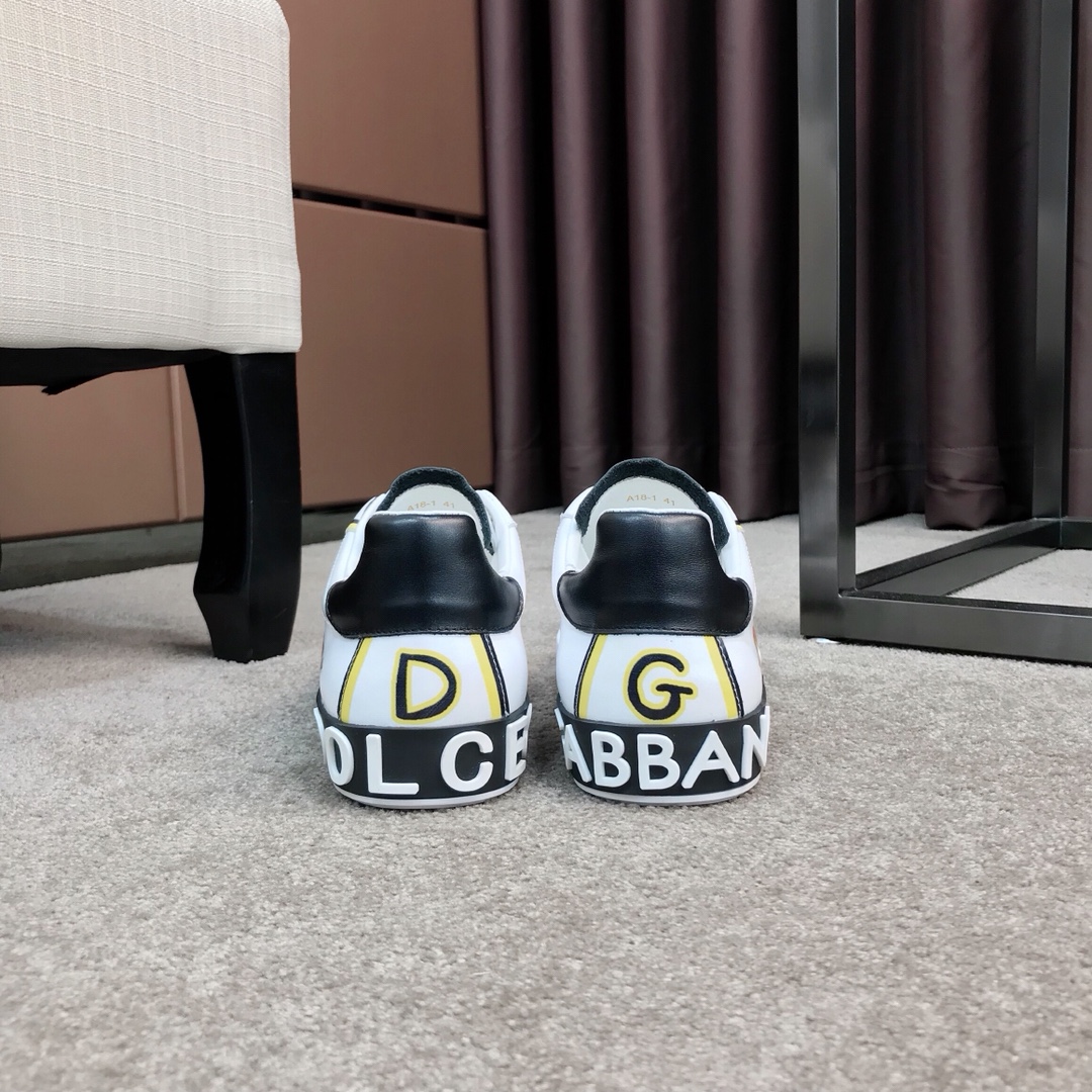 Dolce & Gabbana Low Tops Sneakers 121 - vstockx