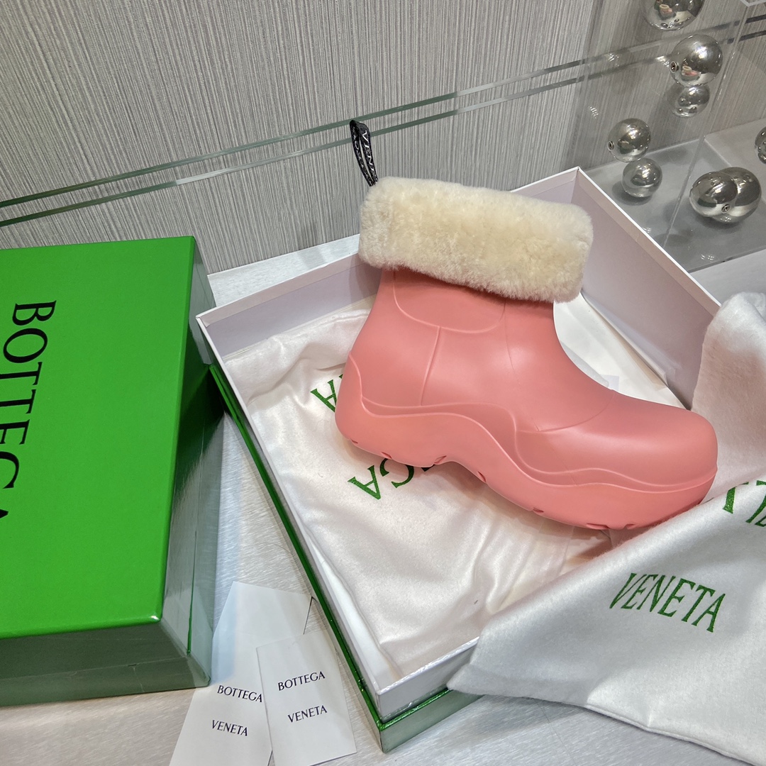 Bottega Veneta Boots 7 - vstockx