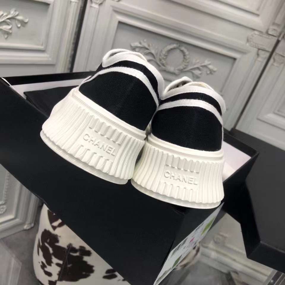 Chanel Platform Sneaker 26 - vstockx