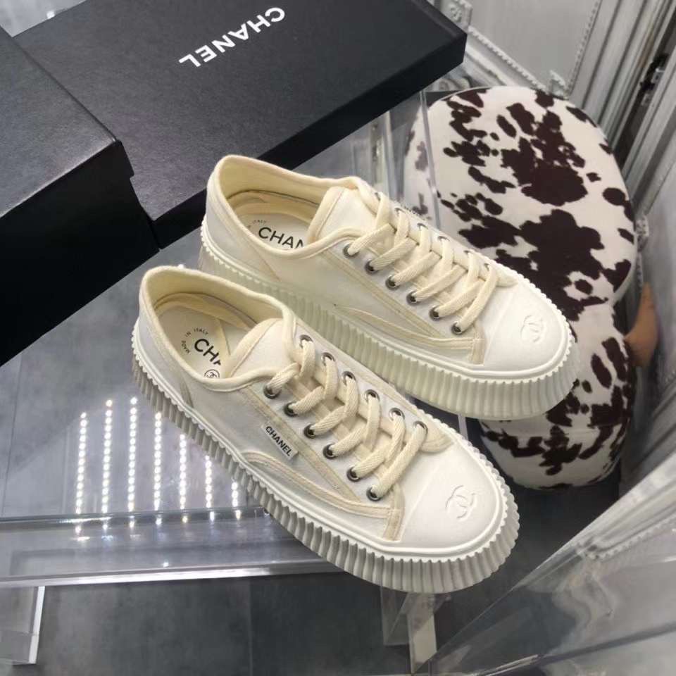 Chanel Platform Sneaker 25 - vstockx
