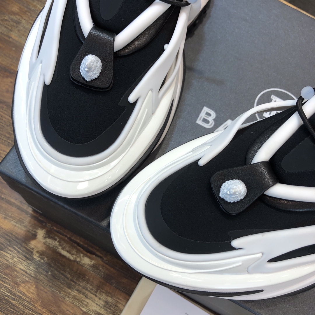 Balmain Unicorn Low-Top Black White - vstockx