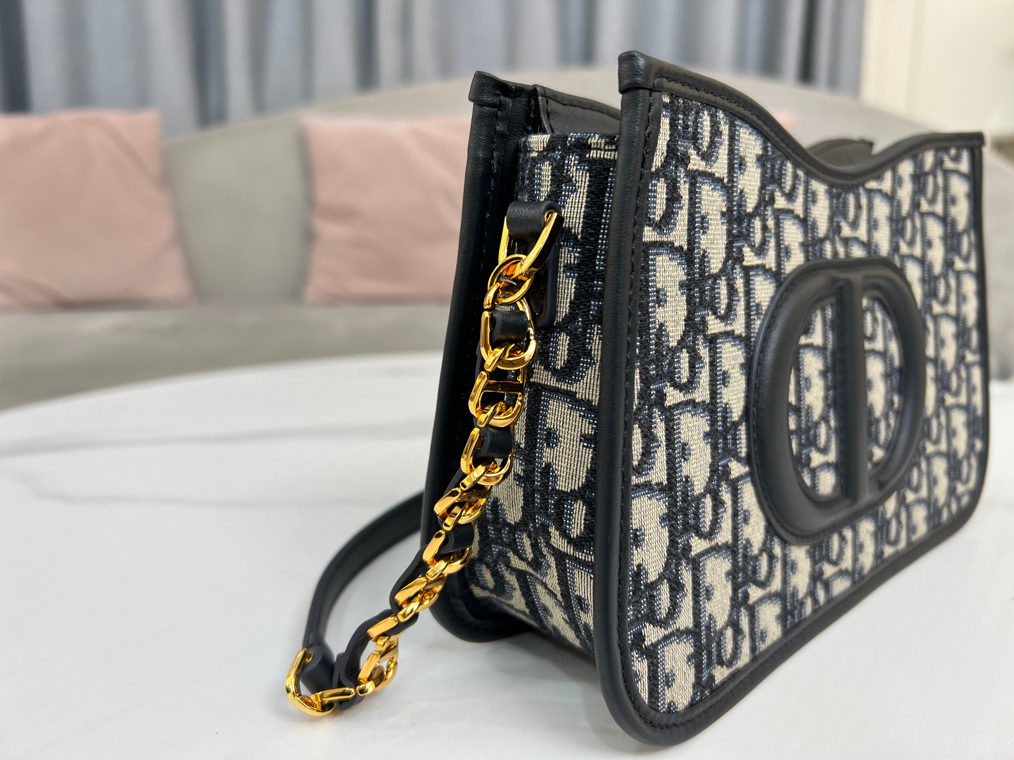 Handbags Dior CD SIGNATURE HOBO S2213UTZQ_M928 size  23.5 x 14.5 x 6 - vstockx