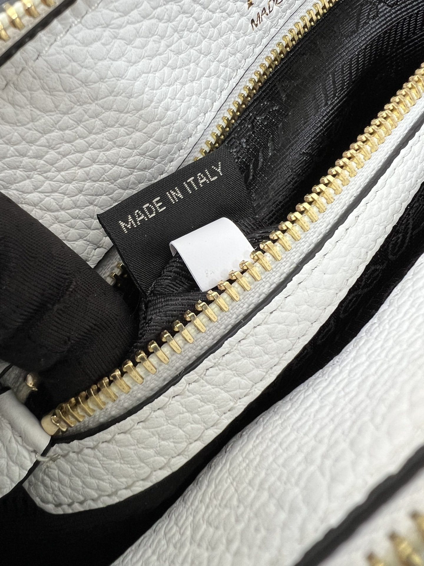 handbags prada 1BA111 24*19*12 - vstockx