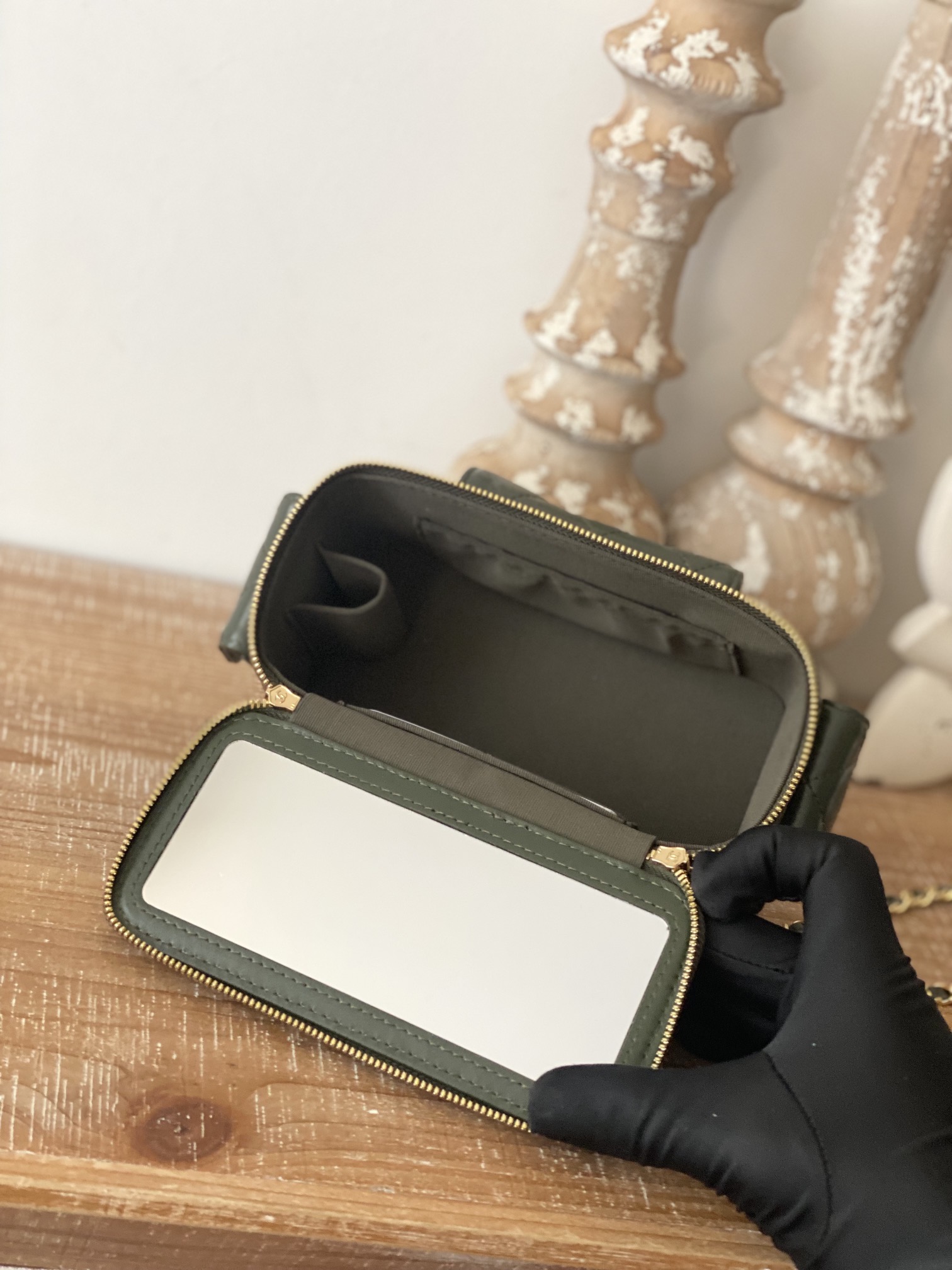 Handbag Chanel 68112 size 10*17*8.5 cm - vstockx