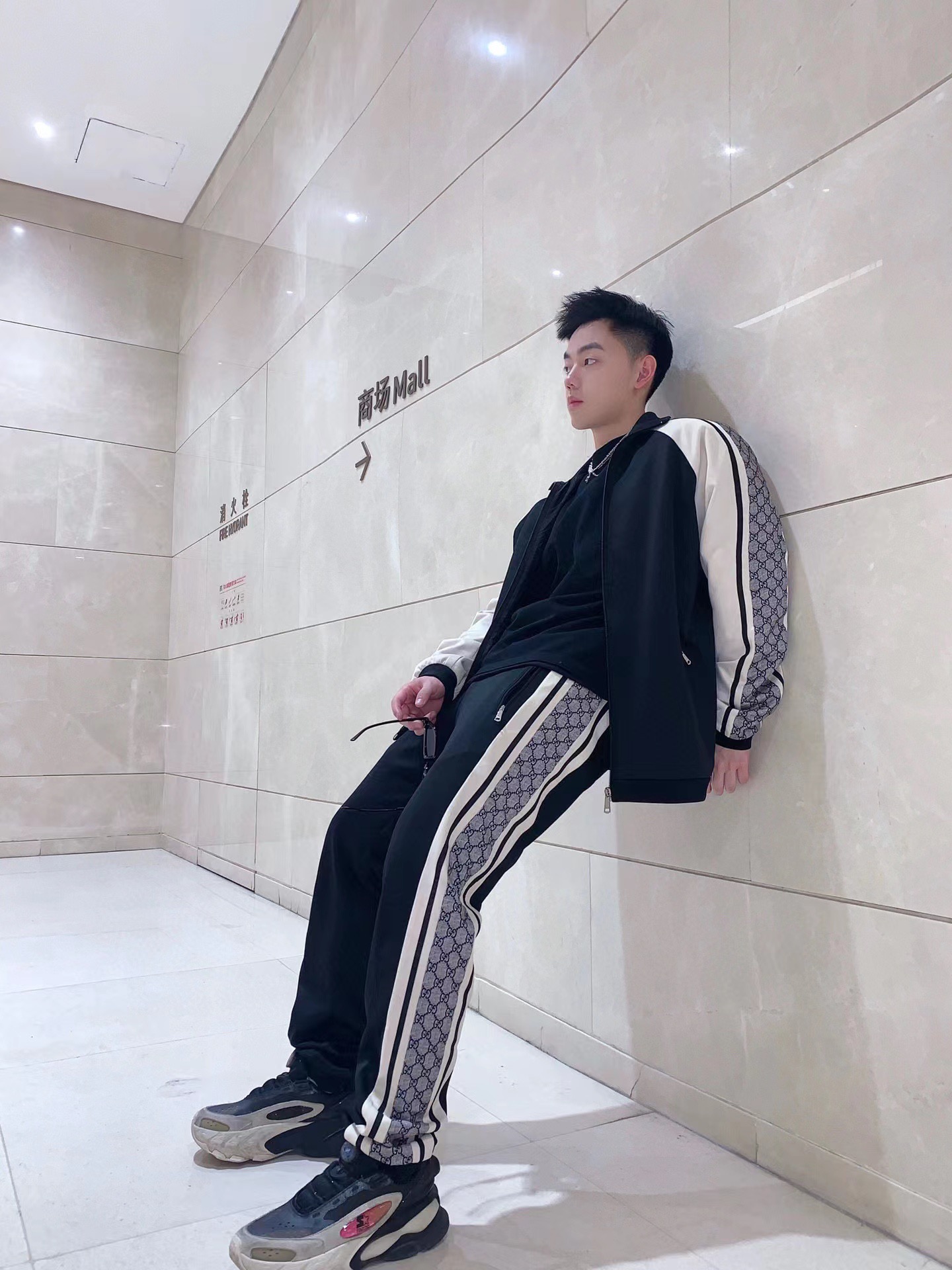 Clothes Gucci 408 - vstockx