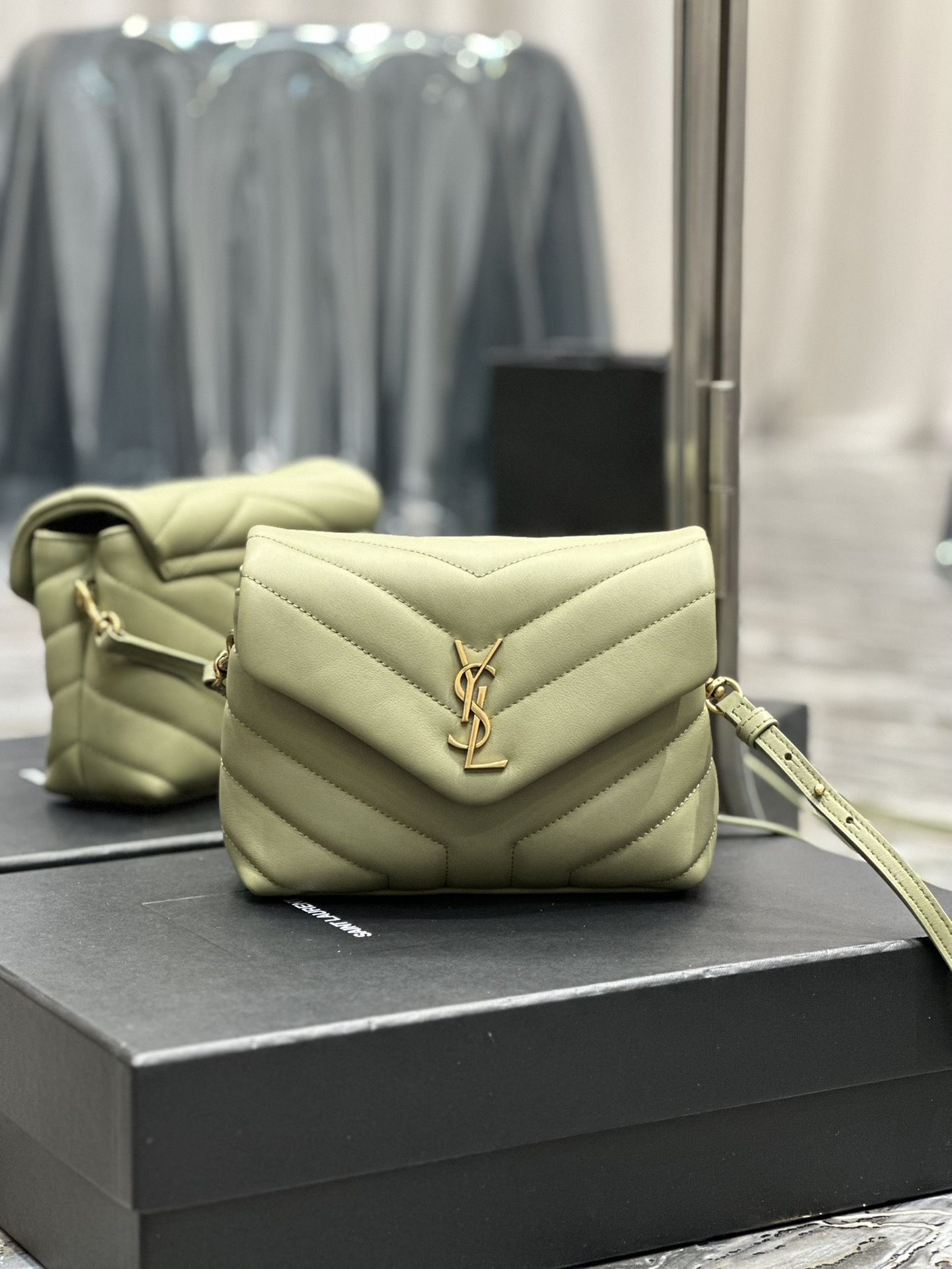 Handbags SAINT LAURENT 467072 size 20  14  7 cm - vstockx