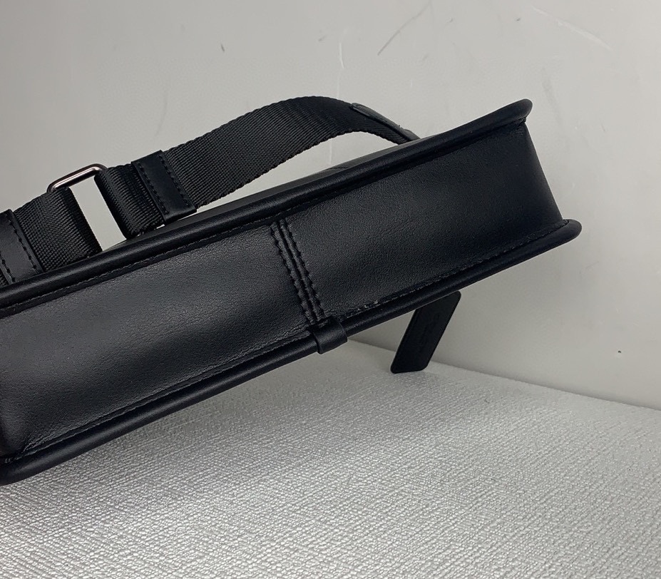 Handbags Coach C8139 - vstockx