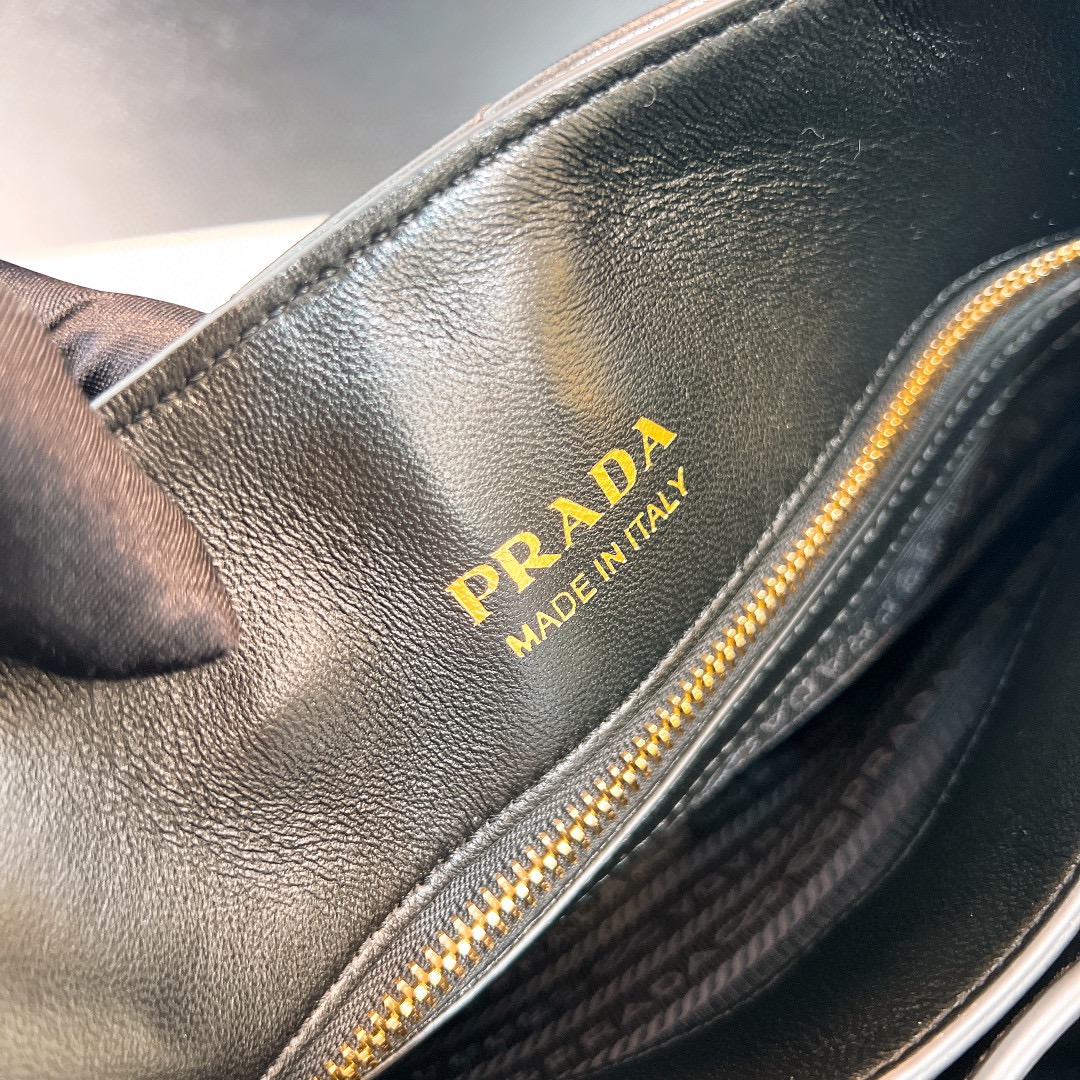 handbags prada 1BG450 31*27*13 - vstockx