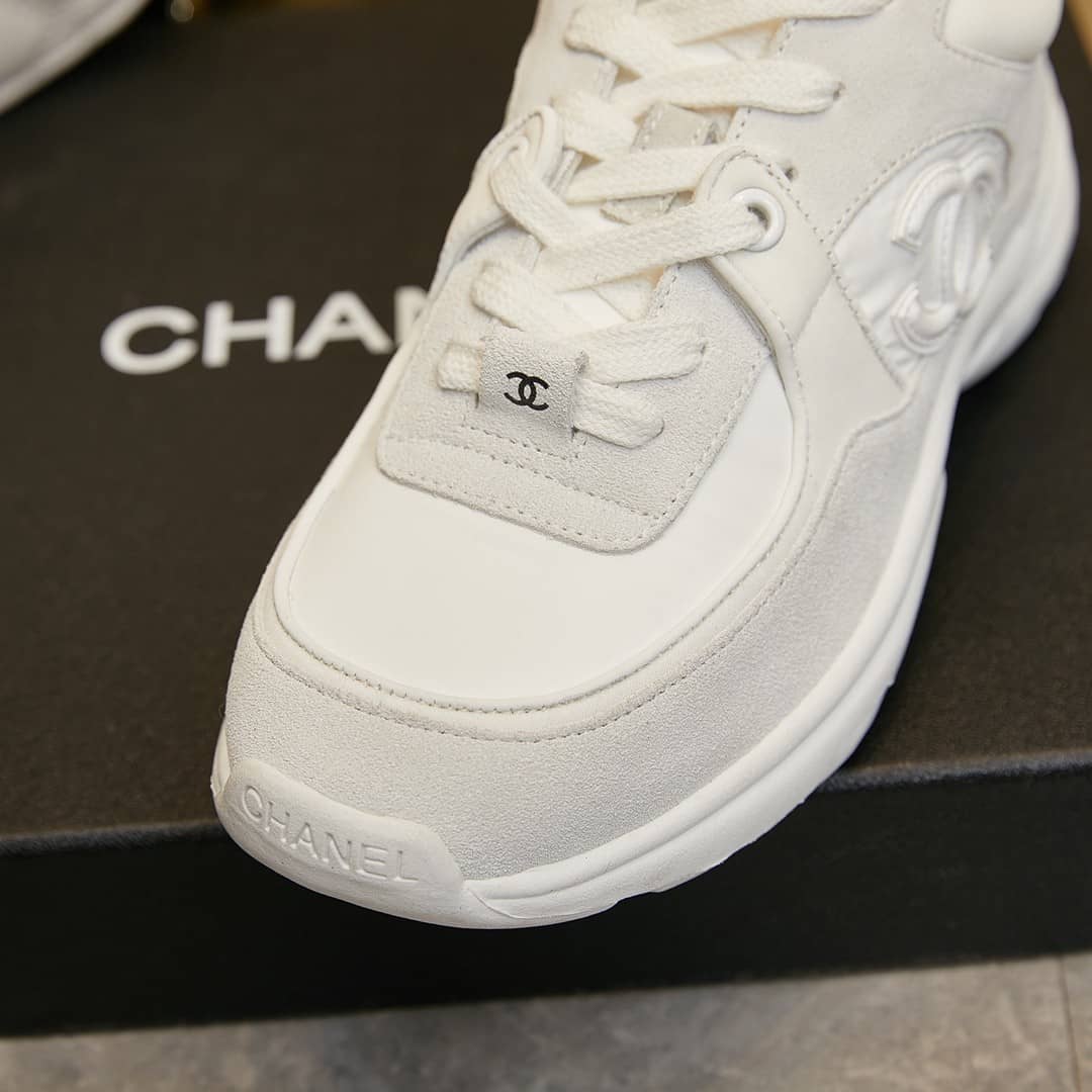 Chanel Low Top Trainer Reflective White Suede - vstockx