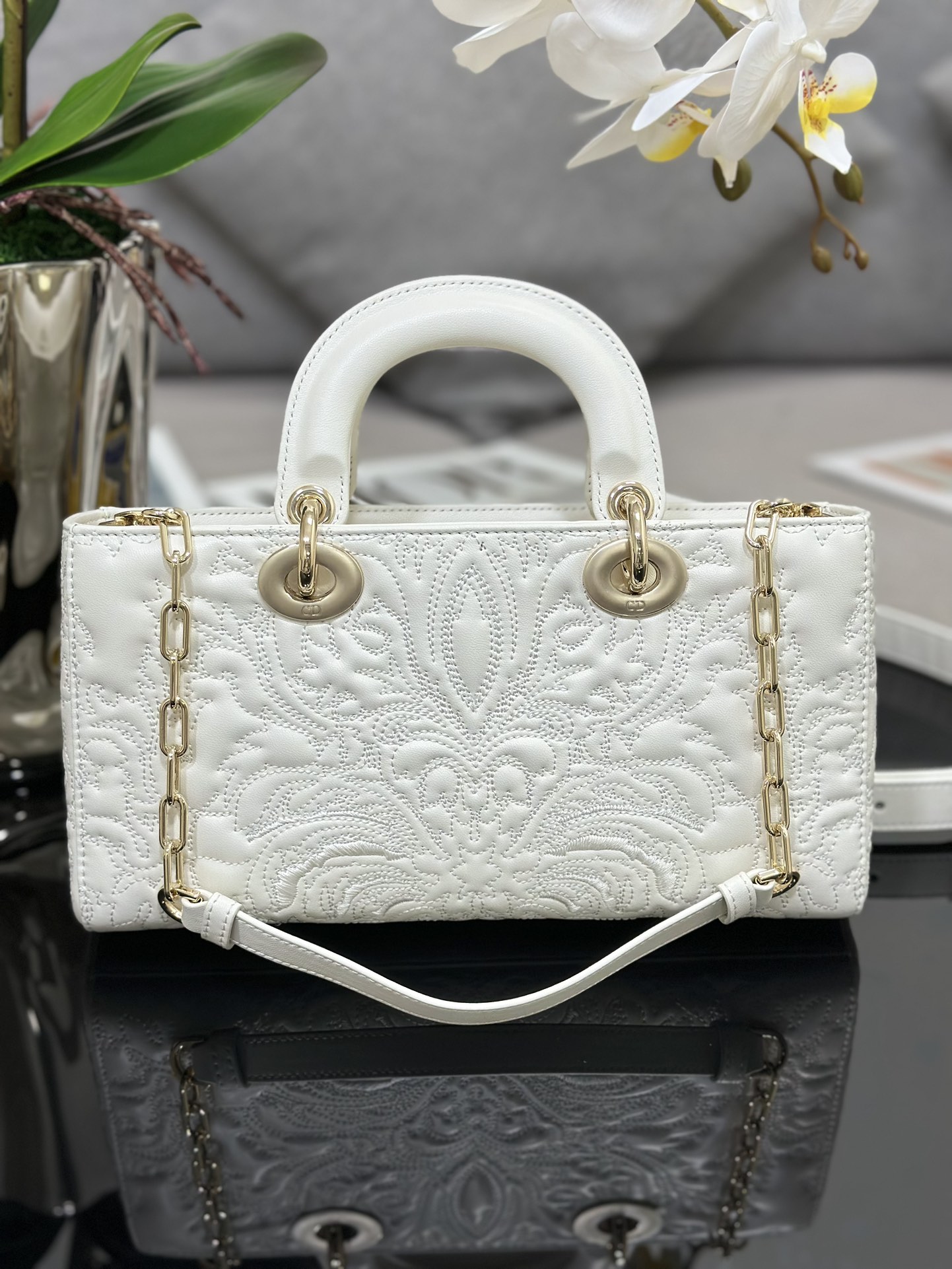 Handbags Lady Dior M0540 size:22*13.5*5 cm - vstockx