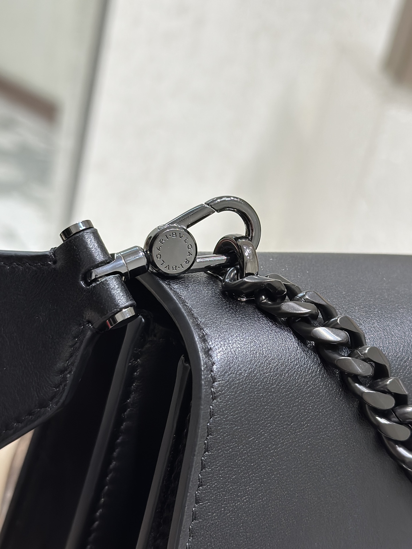 Handbags Bvlgari 290767 size:25*17*8 cm - vstockx