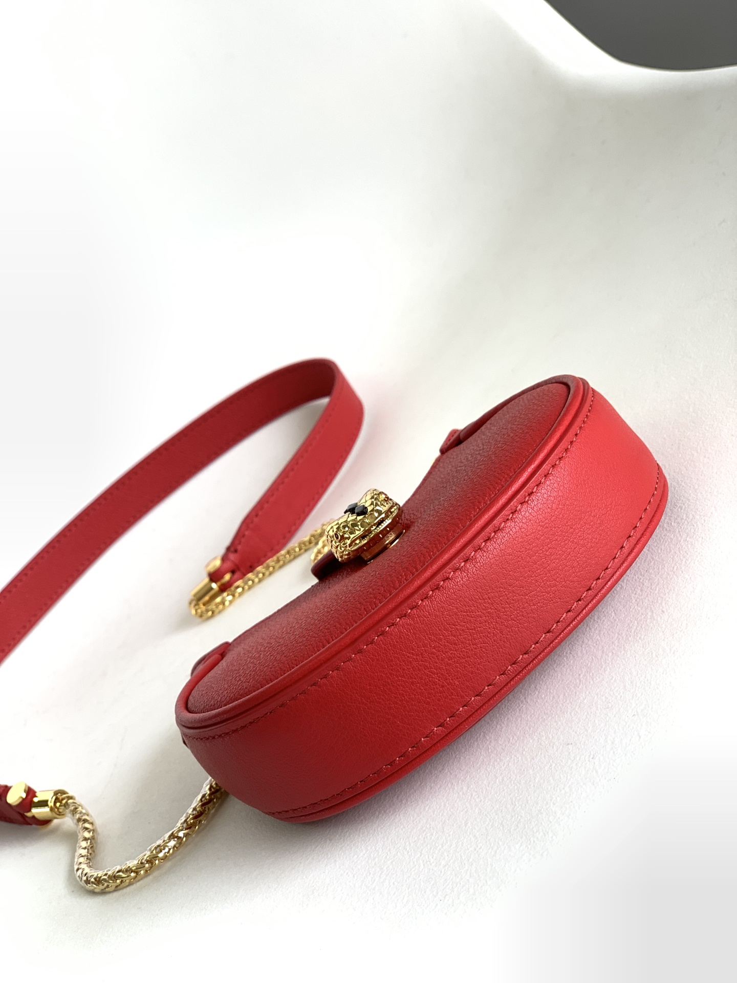 Handbags Bvlgari 291665087 size:13*8*3.5 cm - vstockx