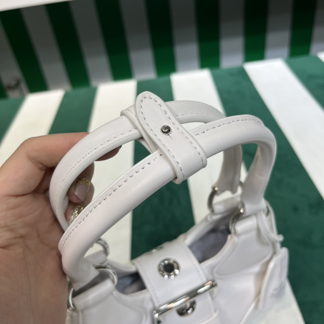 Handbags Prada PRADA PASSAVELA 1BA381 size:23x16x9 cm - vstockx