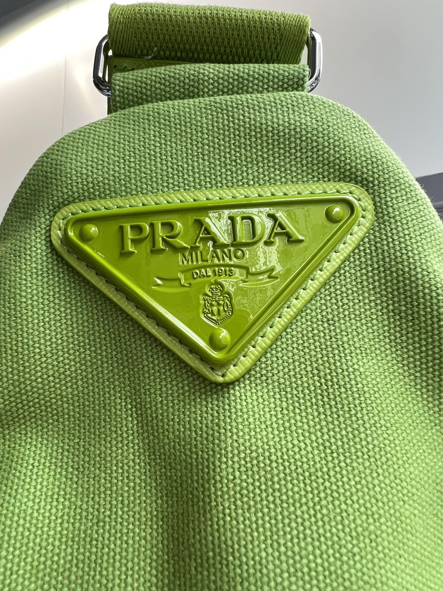 handbags prada 2VY007 size:60*22.5*28 - vstockx