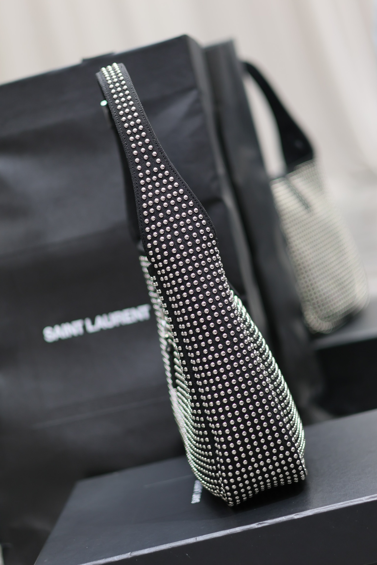 Handbags SAINT LAURENT 713938 size 23  22  8.5 cm - vstockx