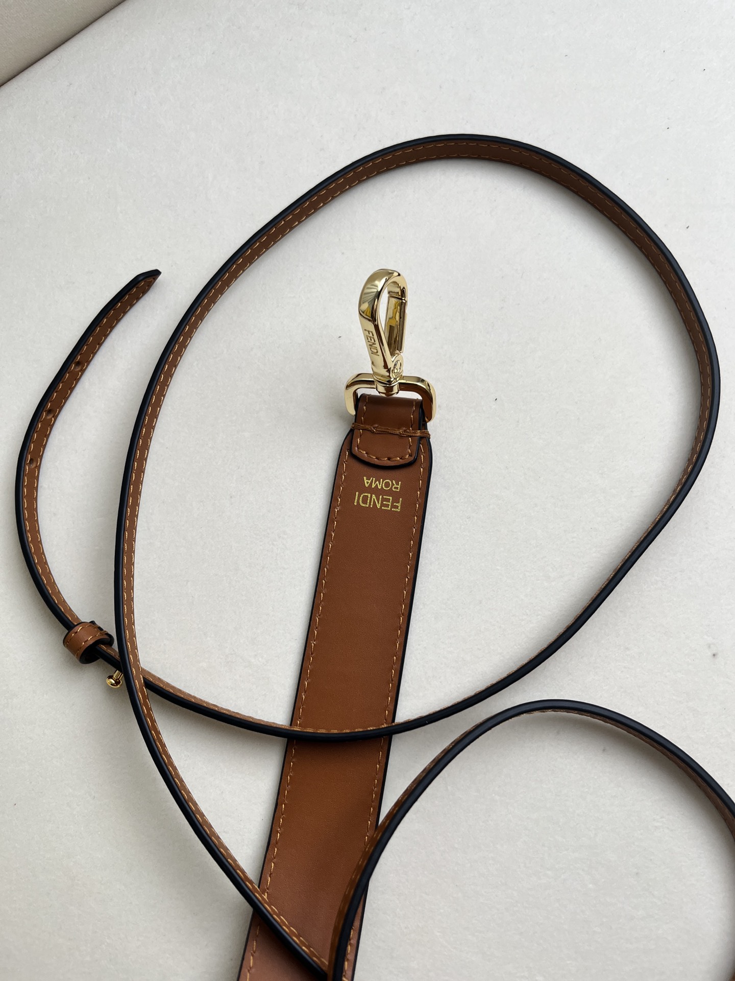 handbags FENDI 226 size:12*18*10cm - vstockx