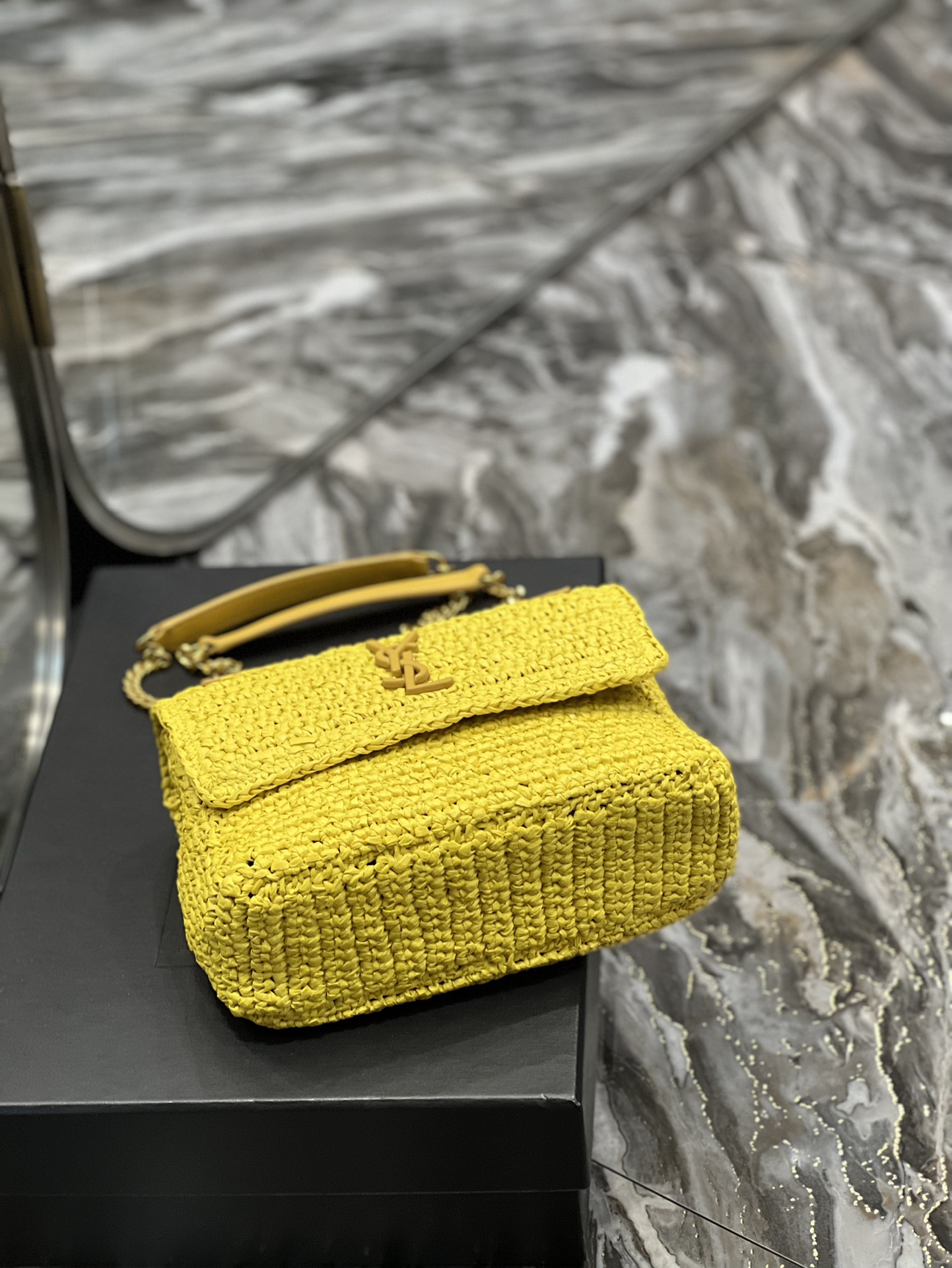 Handbags SAINT LAURENT 633151 size 22  16.5  12 cm - vstockx