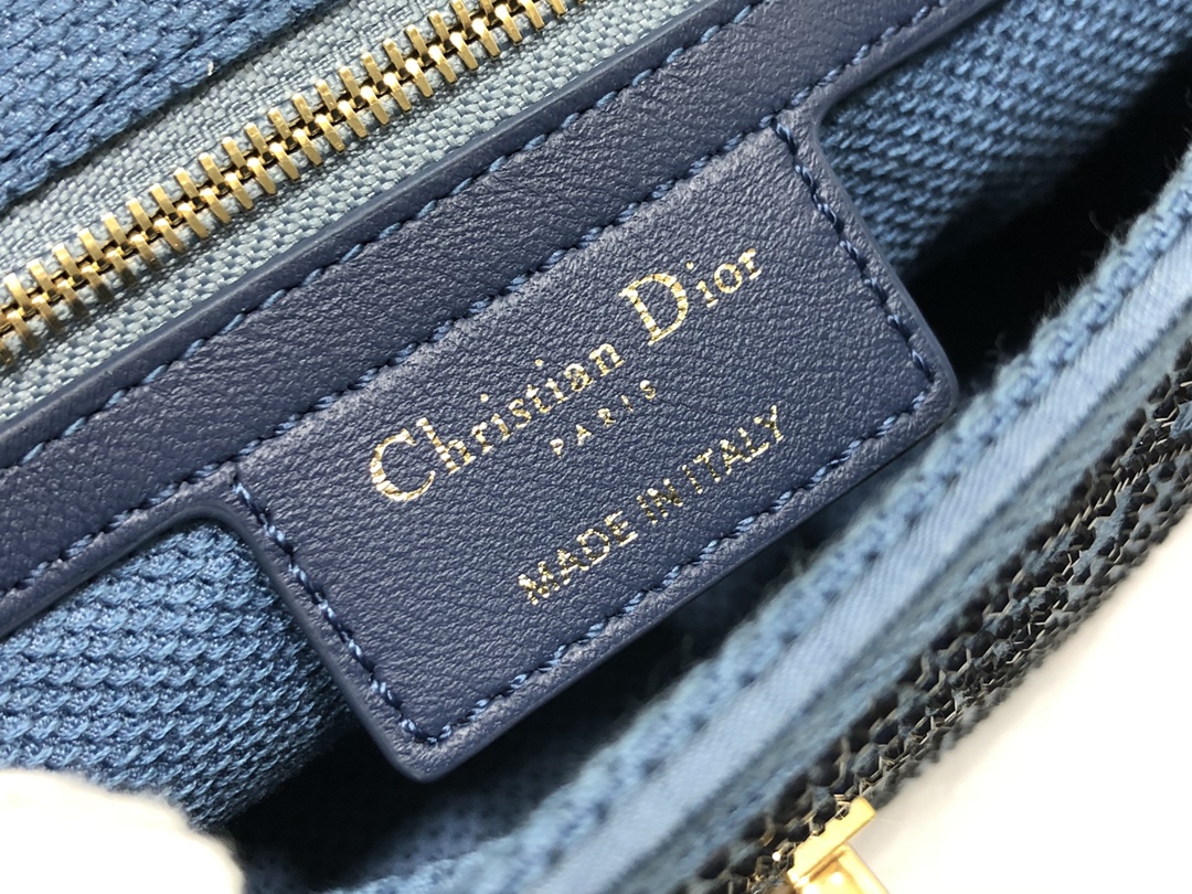 Handbag Dior M9241 size 20*12*7 cm - vstockx