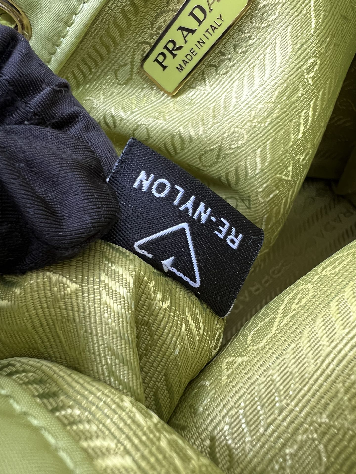 handbags prada 1BH038 22.5*17.5*12 - vstockx