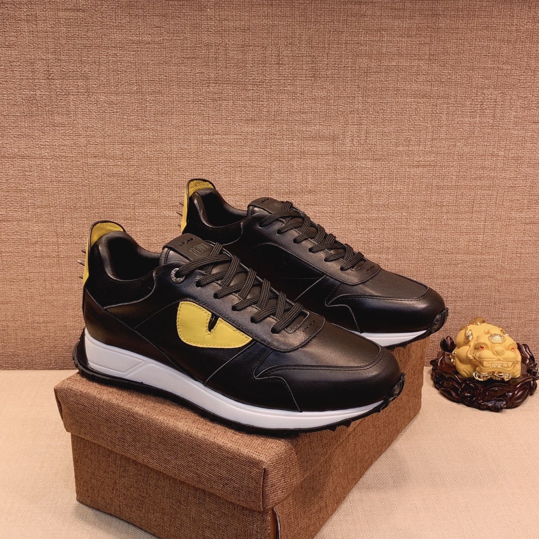 Fendi Low Top Sneakers 16 - vstockx