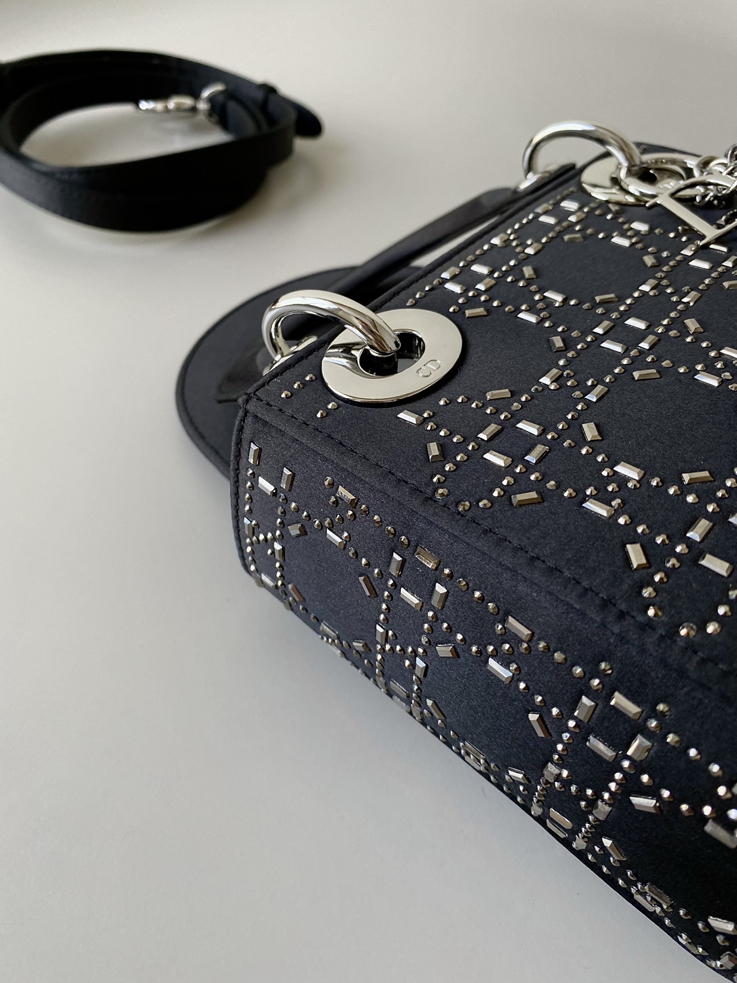 Handbags Dior 1004 size:17  15  7 cm - vstockx