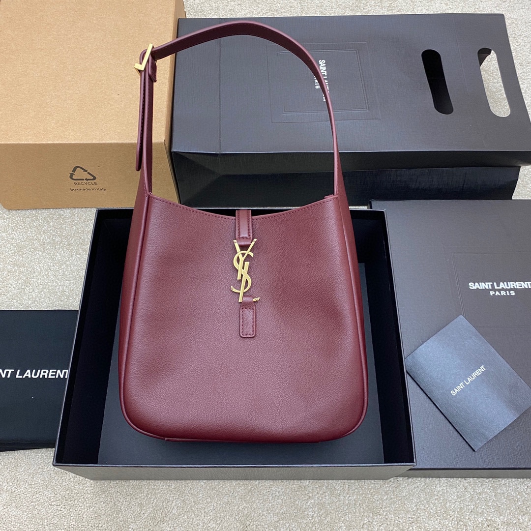 Handbags SAINT LAURENT 713938 size 22x22x10 cm - vstockx