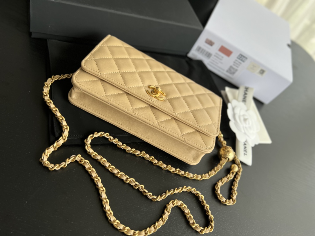 Handbag Chanel AP1450 size 19 cm - vstockx
