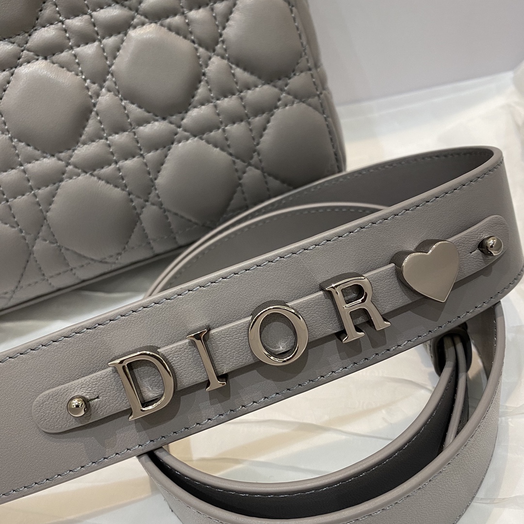 Handbags Lady Dior 6604 size  20 cm - vstockx