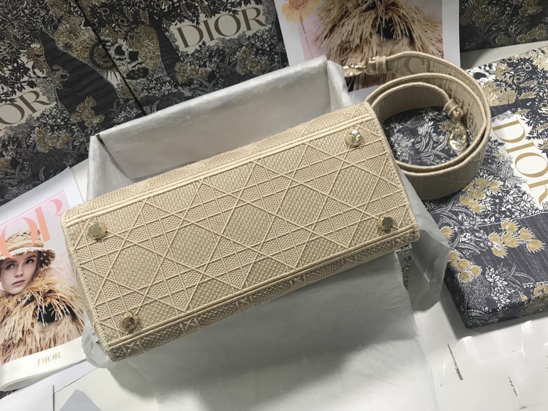 Handbag Dior M0565 size 24*20*11 cm - vstockx