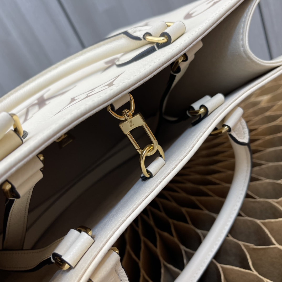 Handbag Louis Vuitton M45494 size 34x26x13 cm - vstockx