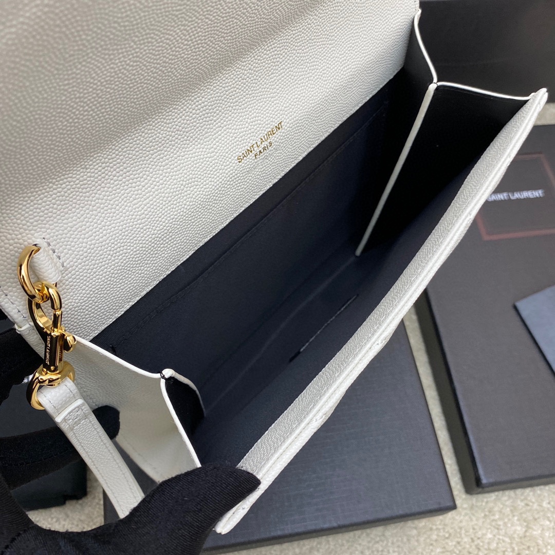 Handbags SAINT LAURENT 617662 size 21  6  3 cm - vstockx