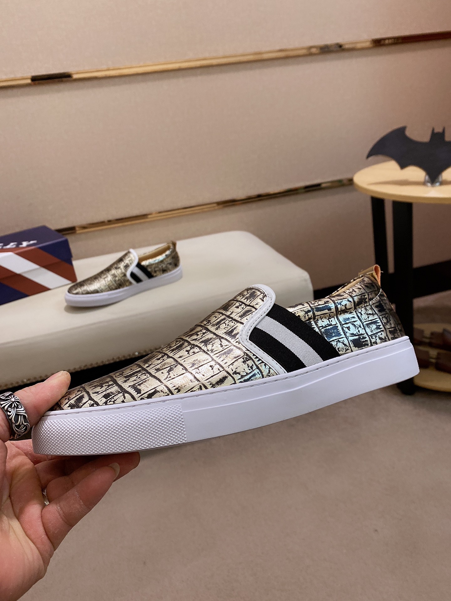 Bally Low Top Sneaker 1 - vstockx