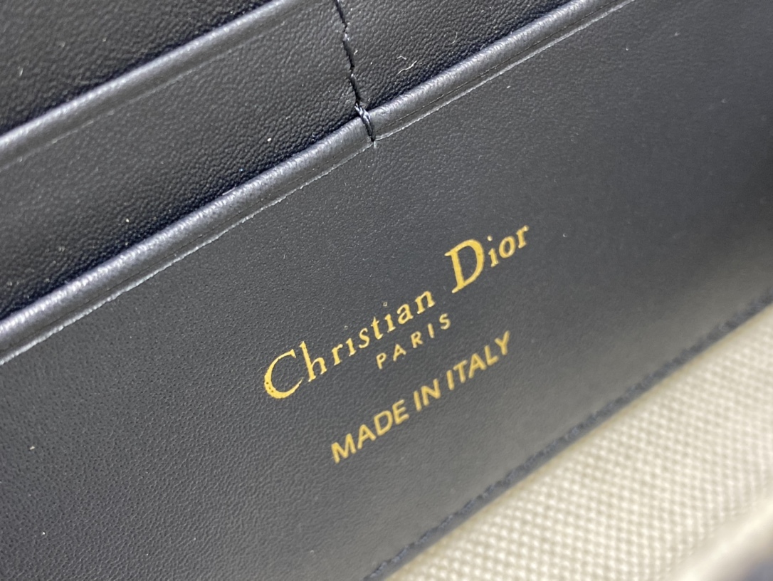 Handbag Dior size 21.5*4*12 cm - vstockx