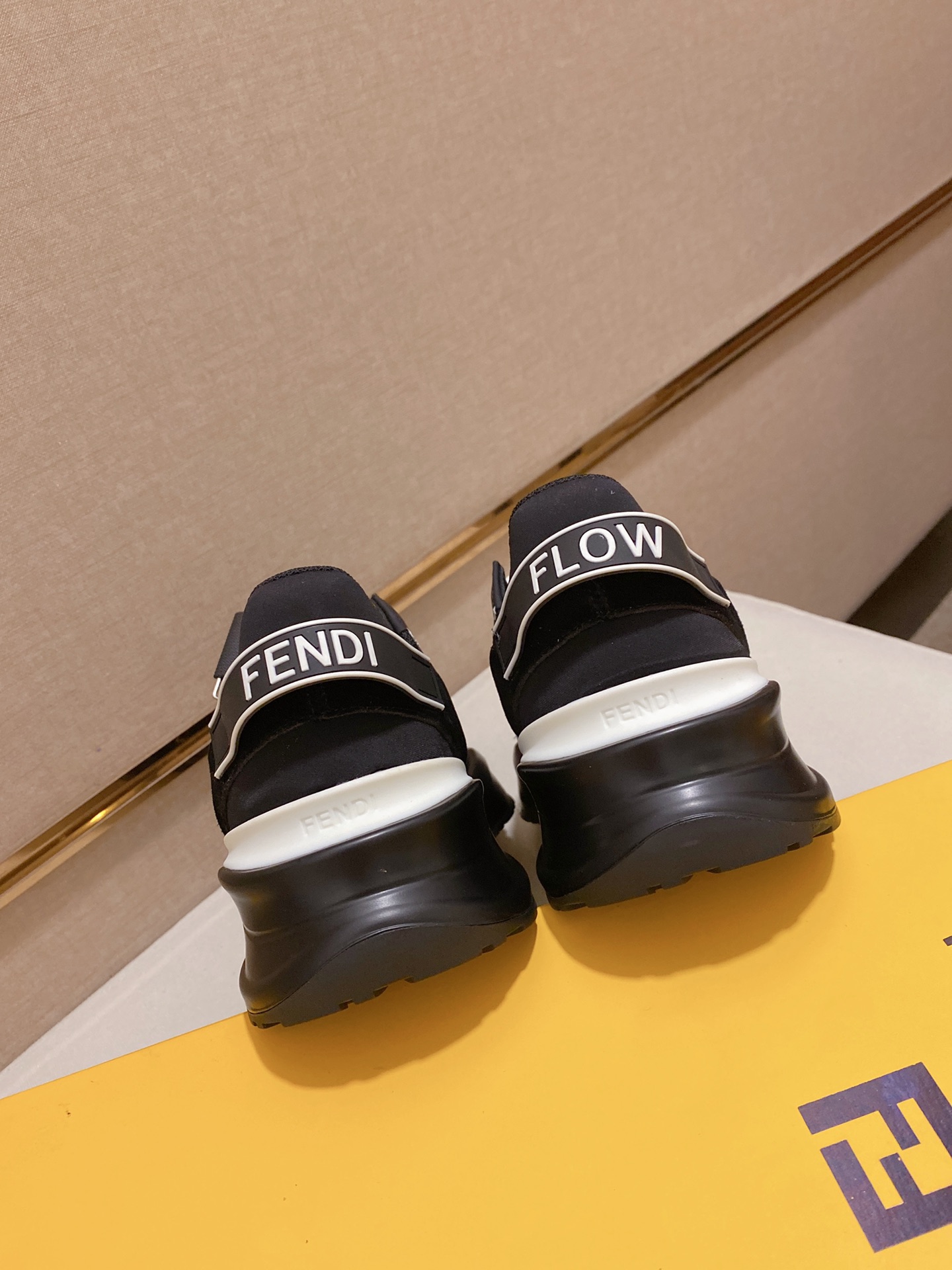Fendi Flow Ff Sneakers 20 - vstockx