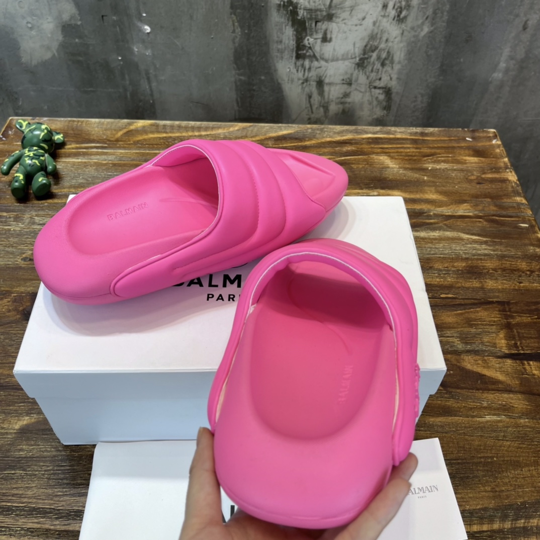 Balmain Quilted leather B-IT mules 6 - vstockx