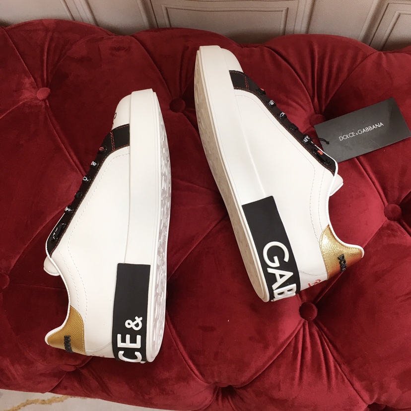 Dolce & Gabbana Low Tops Sneakers 139 - vstockx