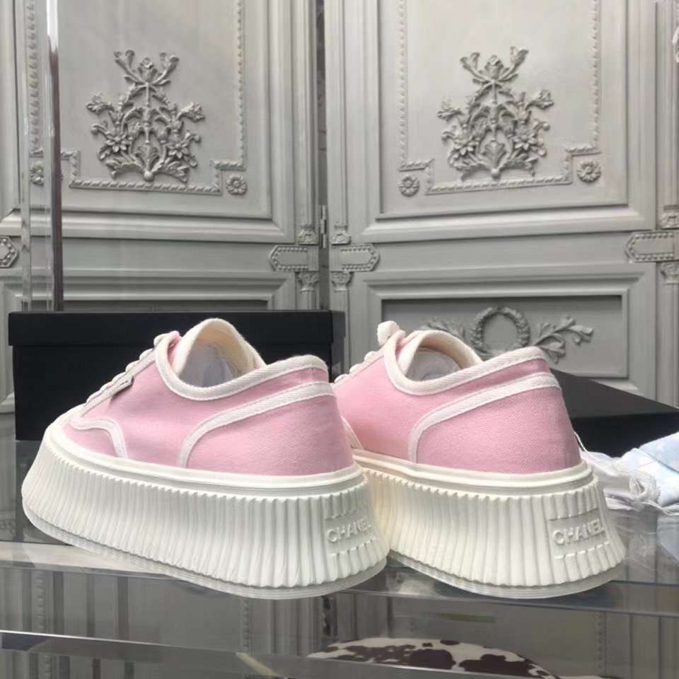 Chanel Platform Sneaker 29 - vstockx