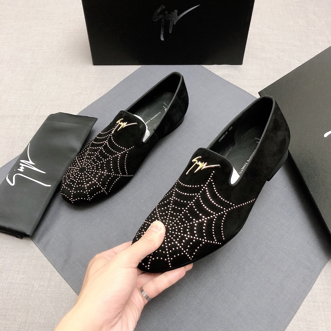 Giuseppe Zanotti Slip-on 6 - vstockx