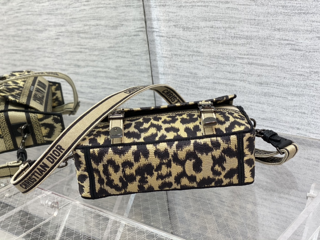 Handbag Dior size 23*15*8 cm - vstockx