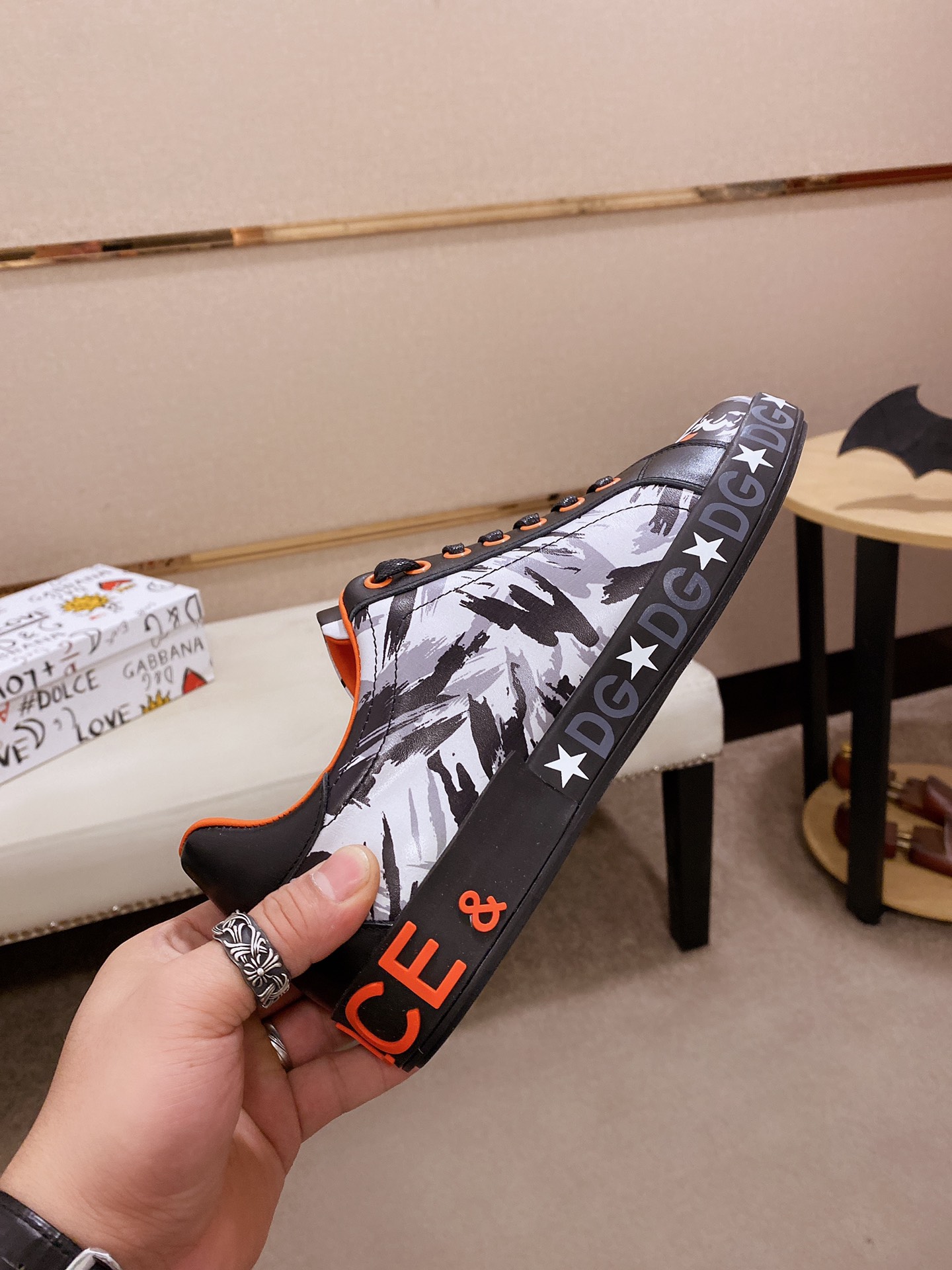 Dolce & Gabbana Low Tops Sneakers 132 - vstockx