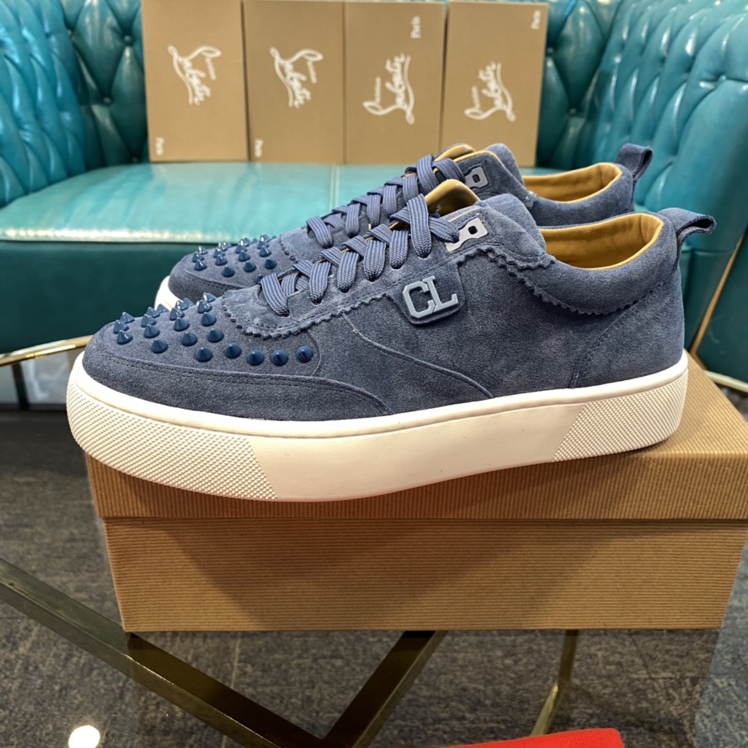 Christian Louboutin Happyrui Spikes Flat Sneakers 3 - vstockx